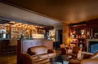 Hostellerie Cèdre & Spa Beaune - Baarit