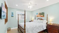 Oceanview home walking distance to beach, pier & short drive to downtown Ventura - 4-Star