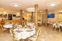 雅克羅塞納河畔公寓酒店 - 早餐