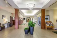 Spark by Hilton Milwaukee Airport - Airport Shuttle
