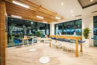 Holiday Inn Express STOCKPORT by IHG - Wifi