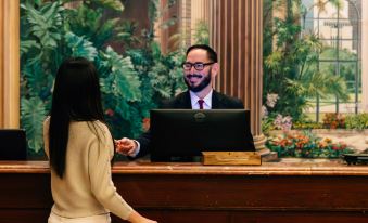 The Biltmore Los Angeles - Housity