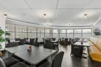 Avista Resort - breakfast
