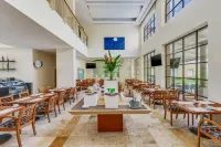 Fiesta Inn Colima - parking