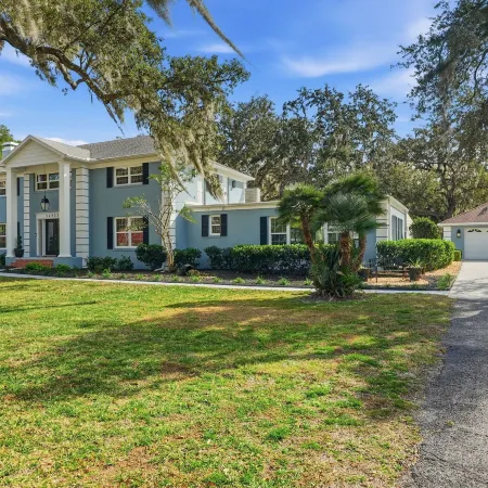 Executive 5 Bedroom Pool Home, Dade City!