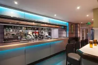 The Coast & Country Hotel Collection - bar