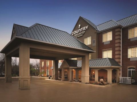 Country Inn & Suites by Radisson, Valparaiso, IN