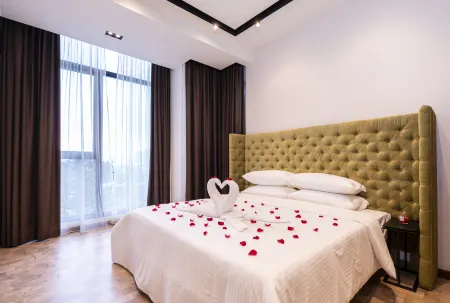 Expressionz Professional Suites by MyKey Global