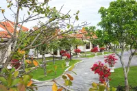 Ban Thach Riverside Hotel & Resort  호텔