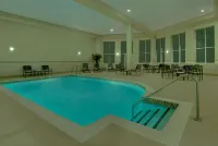 Hilton Garden Inn Ottawa Airport - Uima-altaat