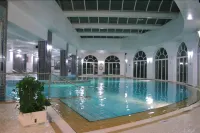 El Mouradi Palm Marina - Families and Couples Only - 5-Star