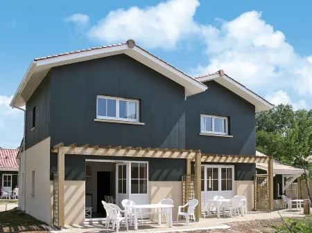 Les Rives de Saint Brice Отели рядом с достопримечательностью «Palm'Arès»