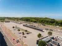 Strandhuis with Balcony Hotels in Bredene