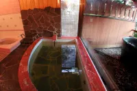 Gableview Forest Inn ゲーブルビュー - ที่มีอ่างอาบน้ำ