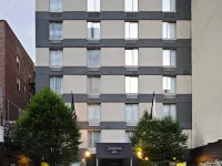 Hampton Inn Manhattan Chelsea Hotels near Times Square