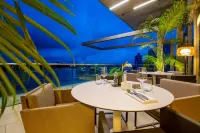 Noom Hotel Abidjan Plateau