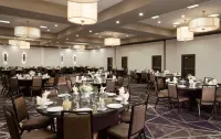 Embassy Suites by Hilton Philadelphia Airport