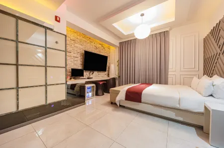 Changnyeong SS Self Check-in Hotel Отели рядом с достопримечательностью «Gyo-dong and Songhyeon-dong Tumuli»