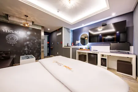 Andong Star Self Check-in Motel Отели рядом с достопримечательностью «Dosanseowon Confucian School»