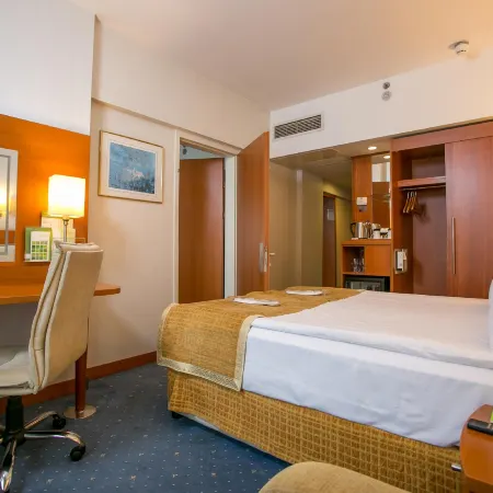 Holiday Inn ISTANBUL CITY by IHG