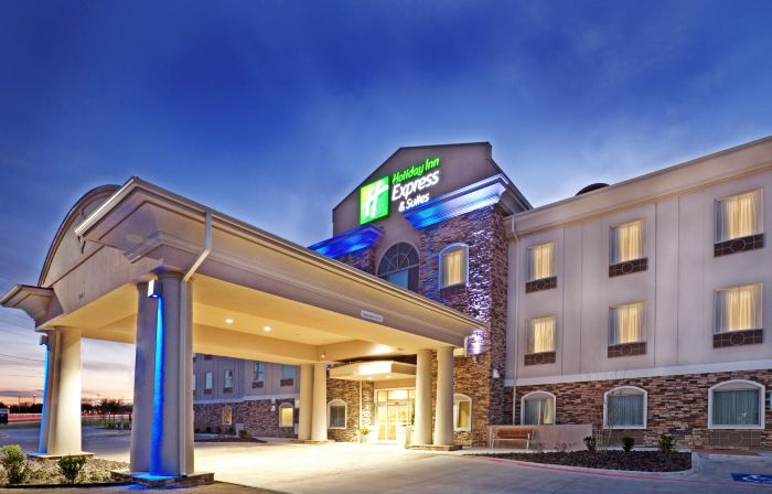 Holiday Inn Express & Suites DALLAS SOUTHWEST-CEDAR HILL by IHG