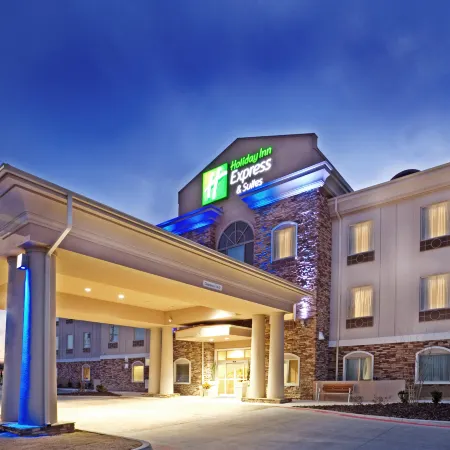 Holiday Inn Express & Suites DALLAS SOUTHWEST-CEDAR HILL by IHG
