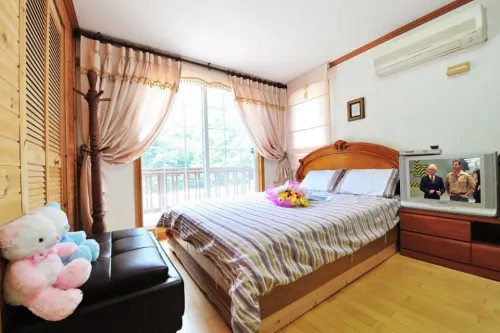 Jeongseon into the Nature Pension