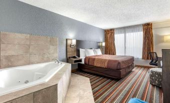 Quality Inn & Suites Sulphur Springs