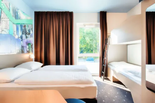 โรงแรม B&B เคมนิทซ์ โรงแรมใน