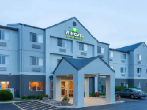 วินเกท บายวินด์แฮม เกอร์นี โรงแรมในGurnee