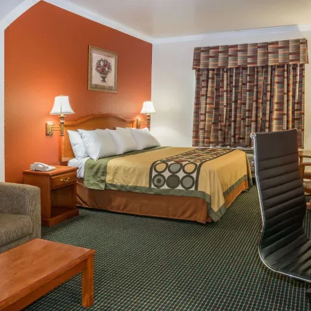 Super 8 by Wyndham Brookshire TX