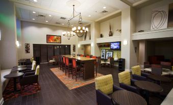 Hampton Inn & Suites Valdosta/Conference Center