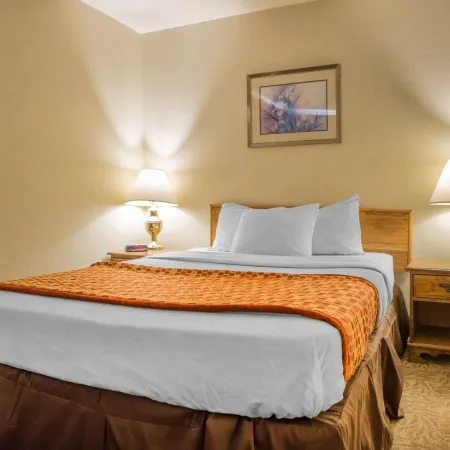 Ramada by Wyndham Stevens Point