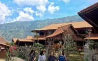 Bawangan Bromo Hotel & Resto Hotel dekat Pura Luhur Poten Bromo Ngadisari