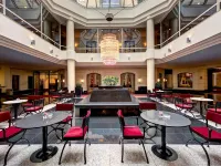 Corinthia Hotel St Petersburg アイス パレス周辺のホテル