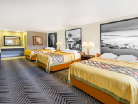 Super 8 by Wyndham Fortuna Hoteles en Fortuna