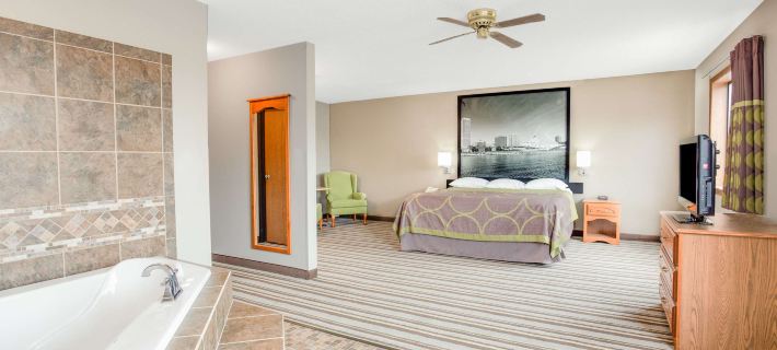 Super 8 by Wyndham Green Bay Near Stadium Hotels in Brown County