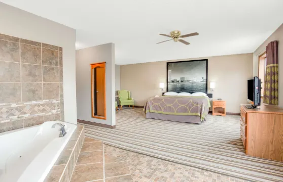 格林貝速8酒店-近體育場