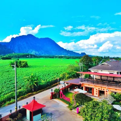 Donut Resort Hotels near Doi Tung