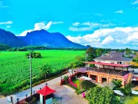 โดนัท รีสอร์ท - รีสอร์ท
