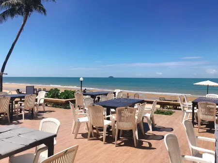 Rayong Chalet Hotel and Resort