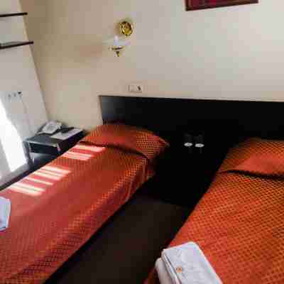 Excursion Hotel Urartu Rooms