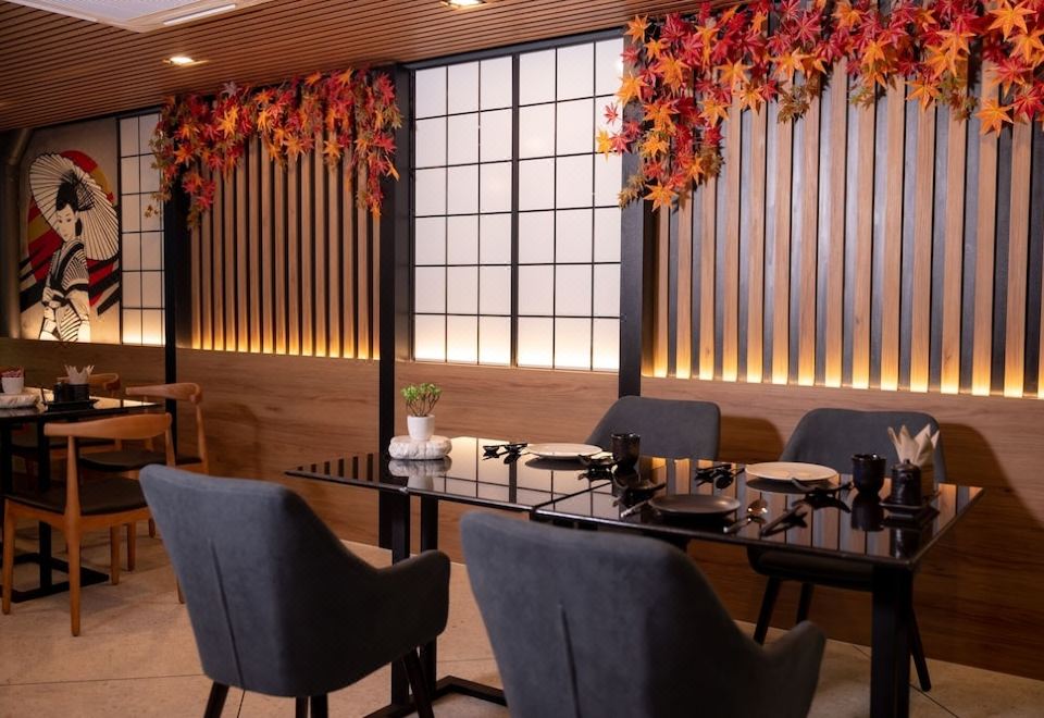 12 the Residence Hotel & Apartment