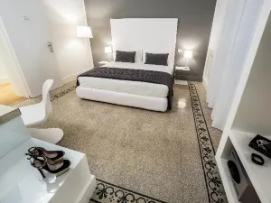 Home Boutique Luxury & Design