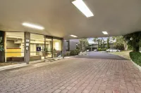 Knox International Hotel and Apartments Hotels in Ringwood