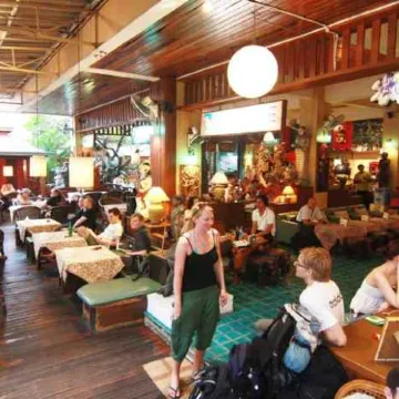Wild Orchid Villa Bangkok Отели рядом с достопримечательностью «Ват Бангкхуннон»