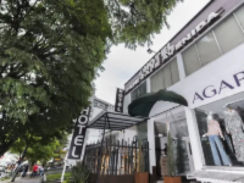 Hotel Cafe Cafe Avenida Hotels in Armenia