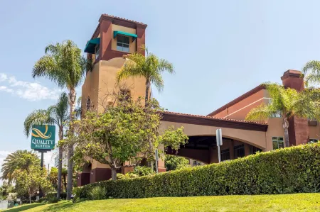 Ramada Suites by Wyndham San Diego Отели рядом с достопримечательностью «Департмент оф Электрикал энд Компьютер Инжиниринг»