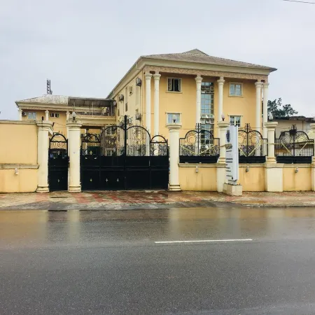 Feligold Royal Hotel Benin