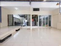 RedDoorz Near Universitas Diponegoro Semarang